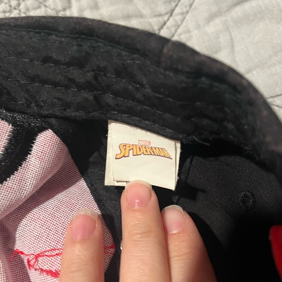 Toddler Spiderman Hat - Picture 3 of 3